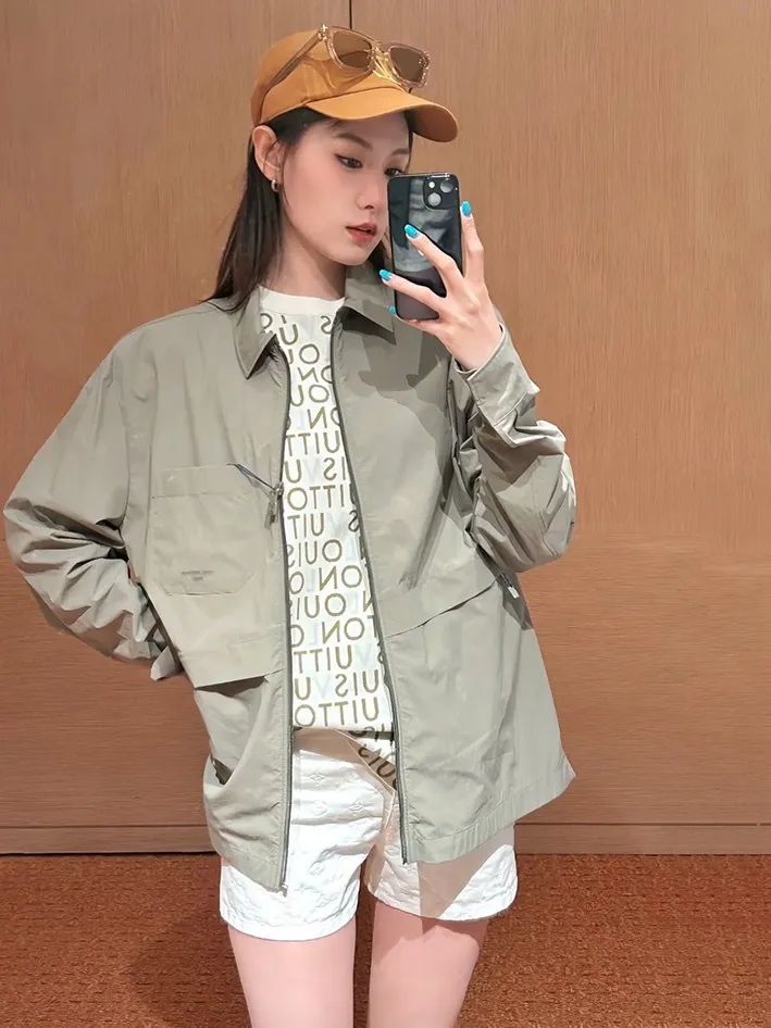 Louis Vuitton/
